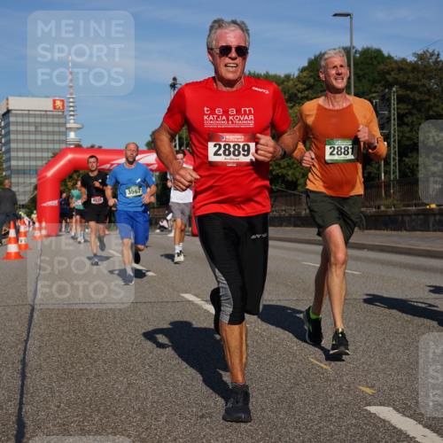07.09.2025 - BARMER Alsterlauf Yannick Fuchs http://msf.ph/oto/8792363 07.09.2025 09:42:29 Laufen 4535, 3567, 2889, 2881, 3818 meine-sportfotos.de