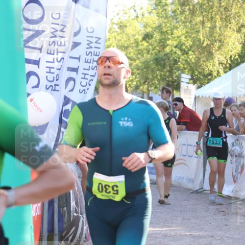 07.09.2025 - 19. Norderstedt Triathlon Zöllner http://msf.ph/oto/8792372 07.09.2025 16:37:14 Ziel 530, 1065, 1495 meine-sportfotos.de