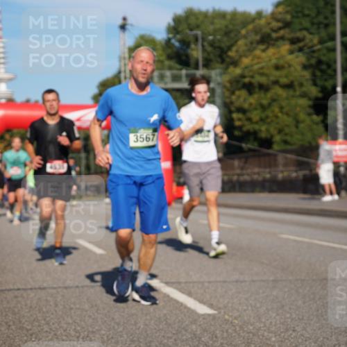 07.09.2025 - BARMER Alsterlauf Yannick Fuchs http://msf.ph/oto/8792373 07.09.2025 09:42:30 Laufen 3567 meine-sportfotos.de