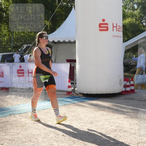 07.09.2025 - 19. Norderstedt Triathlon Zöllner http://msf.ph/oto/8792375 07.09.2025 16:24:45 Ziel 460 meine-sportfotos.de