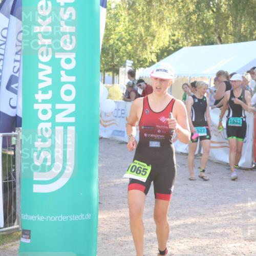 07.09.2025 - 19. Norderstedt Triathlon Zöllner http://msf.ph/oto/8792383 07.09.2025 16:37:17 Ziel 530, 1065, 1495 meine-sportfotos.de