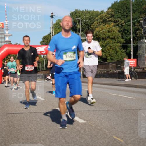 07.09.2025 - BARMER Alsterlauf Yannick Fuchs http://msf.ph/oto/8792387 07.09.2025 09:42:31 Laufen 4535, 3567 meine-sportfotos.de