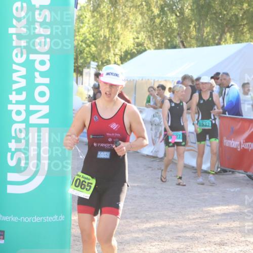07.09.2025 - 19. Norderstedt Triathlon Zöllner http://msf.ph/oto/8792388 07.09.2025 16:37:17 Ziel 530, 1065, 1495 meine-sportfotos.de