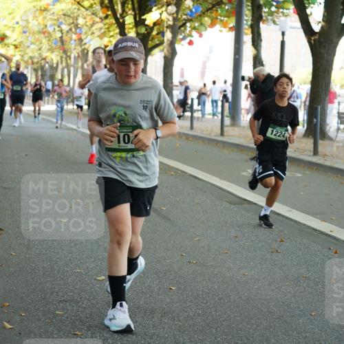 07.09.2025 - BARMER Alsterlauf Yannick Fuchs http://msf.ph/oto/8792390 07.09.2025 11:39:37 Laufen 8241, 36, 10, 1224 meine-sportfotos.de