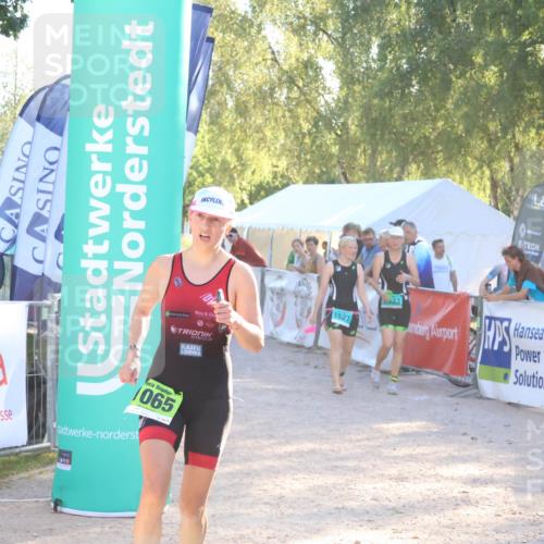 07.09.2025 - 19. Norderstedt Triathlon Zöllner http://msf.ph/oto/8792393 07.09.2025 16:37:18 Ziel 530, 1065, 1495 meine-sportfotos.de