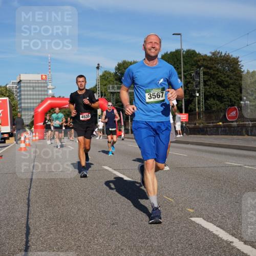 07.09.2025 - BARMER Alsterlauf Yannick Fuchs http://msf.ph/oto/8792401 07.09.2025 09:42:31 Laufen 4535, 3567 meine-sportfotos.de