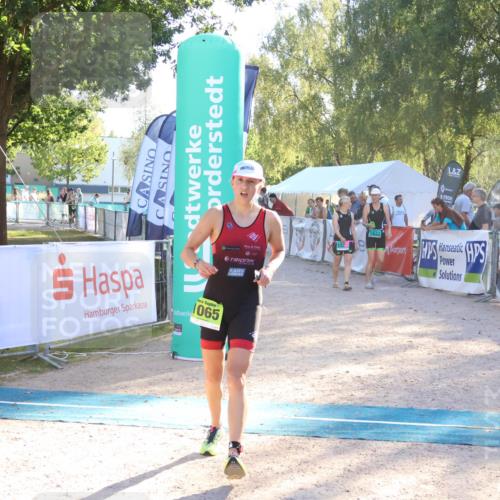 07.09.2025 - 19. Norderstedt Triathlon Zöllner http://msf.ph/oto/8792402 07.09.2025 16:37:18 Ziel 530, 1065, 1495 meine-sportfotos.de