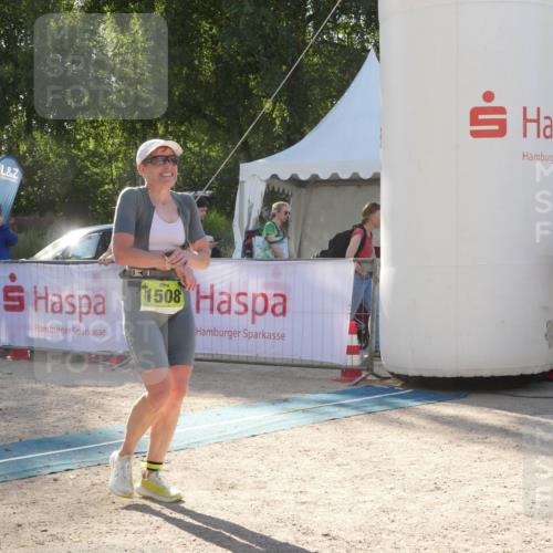 07.09.2025 - 19. Norderstedt Triathlon Zöllner http://msf.ph/oto/8792424 07.09.2025 16:25:10 Ziel 550, 1508, 1512, 1522 meine-sportfotos.de