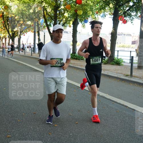 07.09.2025 - BARMER Alsterlauf Yannick Fuchs http://msf.ph/oto/8792435 07.09.2025 11:39:40 Laufen 8241, 55, 1081 meine-sportfotos.de