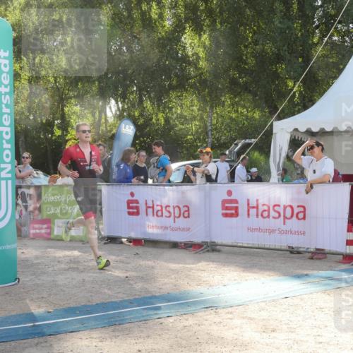 07.09.2025 - 19. Norderstedt Triathlon Zöllner http://msf.ph/oto/8792446 07.09.2025 16:26:06 Ziel 499 meine-sportfotos.de
