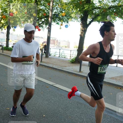 07.09.2025 - BARMER Alsterlauf Yannick Fuchs http://msf.ph/oto/8792450 07.09.2025 11:39:41 Laufen 1081 meine-sportfotos.de