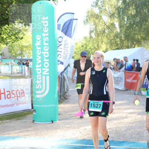 07.09.2025 - 19. Norderstedt Triathlon Zöllner http://msf.ph/oto/8792479 07.09.2025 16:37:27 Ziel 1527, 1533, 1591, 1624 meine-sportfotos.de