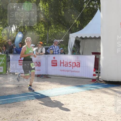 07.09.2025 - 19. Norderstedt Triathlon Zöllner http://msf.ph/oto/8792485 07.09.2025 16:27:04 Ziel 473, 1511 meine-sportfotos.de