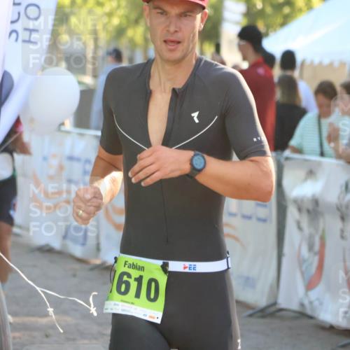 07.09.2025 - 19. Norderstedt Triathlon Zöllner http://msf.ph/oto/8792490 07.09.2025 16:37:35 Ziel 1051, 1591, 1610 meine-sportfotos.de