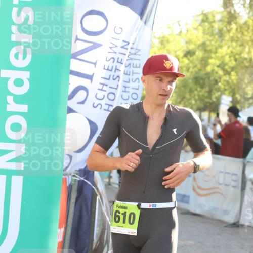 07.09.2025 - 19. Norderstedt Triathlon Zöllner http://msf.ph/oto/8792496 07.09.2025 16:37:36 Ziel 1051, 1610 meine-sportfotos.de