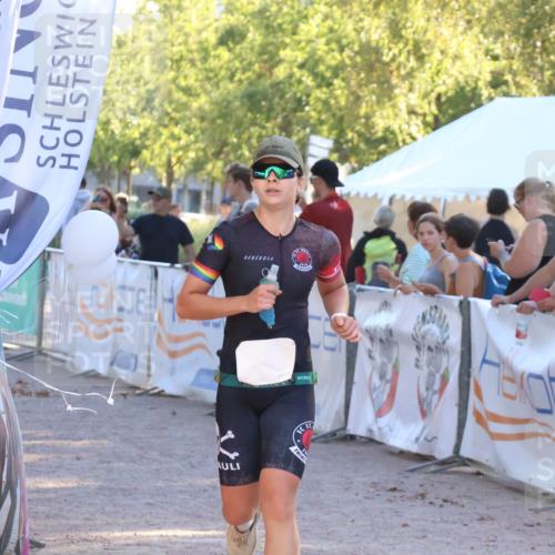 07.09.2025 - 19. Norderstedt Triathlon Zöllner http://msf.ph/oto/8792517 07.09.2025 16:37:38 Ziel 1051, 1610 meine-sportfotos.de