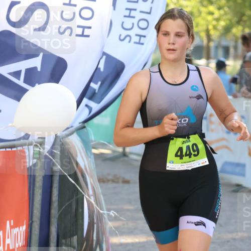 07.09.2025 - 19. Norderstedt Triathlon Zöllner http://msf.ph/oto/8792523 07.09.2025 16:37:46 Ziel 449, 1051 meine-sportfotos.de