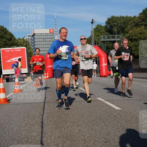 07.09.2025 - BARMER Alsterlauf Yannick Fuchs http://msf.ph/oto/8792525 07.09.2025 09:42:39 Laufen 4481, 4308, 54, 918, 301 meine-sportfotos.de