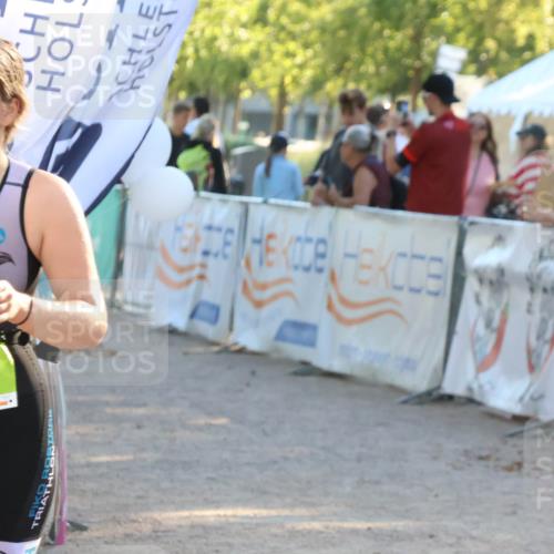 07.09.2025 - 19. Norderstedt Triathlon Zöllner http://msf.ph/oto/8792536 07.09.2025 16:37:47 Ziel 449 meine-sportfotos.de