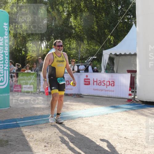 07.09.2025 - 19. Norderstedt Triathlon Zöllner http://msf.ph/oto/8792558 07.09.2025 16:27:52 Ziel 497, 1523, 1528 meine-sportfotos.de