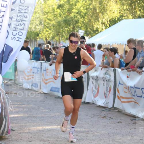07.09.2025 - 19. Norderstedt Triathlon Zöllner http://msf.ph/oto/8792566 07.09.2025 16:37:52 Ziel 449, 1453 meine-sportfotos.de