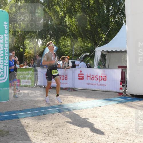 07.09.2025 - 19. Norderstedt Triathlon Zöllner http://msf.ph/oto/8792567 07.09.2025 16:28:05 Ziel 479, 512, 524 meine-sportfotos.de