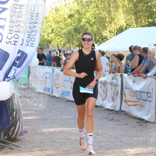 07.09.2025 - 19. Norderstedt Triathlon Zöllner http://msf.ph/oto/8792568 07.09.2025 16:37:52 Ziel 449, 1453 meine-sportfotos.de