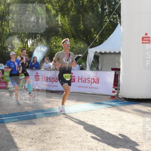 07.09.2025 - 19. Norderstedt Triathlon Zöllner http://msf.ph/oto/8792572 07.09.2025 16:28:05 Ziel 479, 512, 524 meine-sportfotos.de