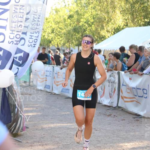 07.09.2025 - 19. Norderstedt Triathlon Zöllner http://msf.ph/oto/8792573 07.09.2025 16:37:53 Ziel 449, 1453 meine-sportfotos.de