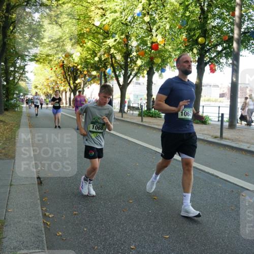 07.09.2025 - BARMER Alsterlauf Yannick Fuchs http://msf.ph/oto/8792578 07.09.2025 11:39:49 Laufen 1068, 1067 meine-sportfotos.de