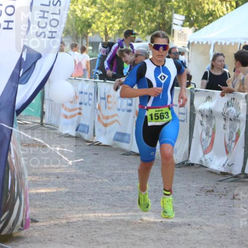 07.09.2025 - 19. Norderstedt Triathlon Zöllner http://msf.ph/oto/8792592 07.09.2025 16:38:08 Ziel 1563 meine-sportfotos.de