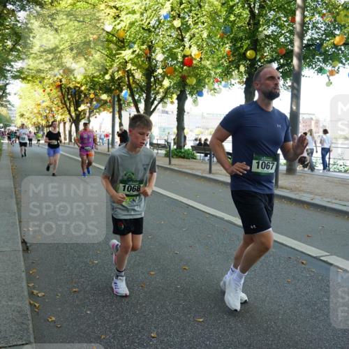 07.09.2025 - BARMER Alsterlauf Yannick Fuchs http://msf.ph/oto/8792596 07.09.2025 11:39:49 Laufen 1068, 1067 meine-sportfotos.de