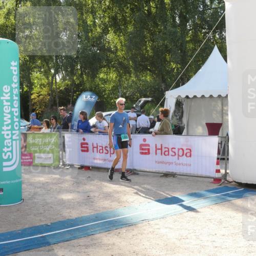 07.09.2025 - 19. Norderstedt Triathlon Zöllner http://msf.ph/oto/8792599 07.09.2025 16:28:24 Ziel 515, 1488, 1529 meine-sportfotos.de