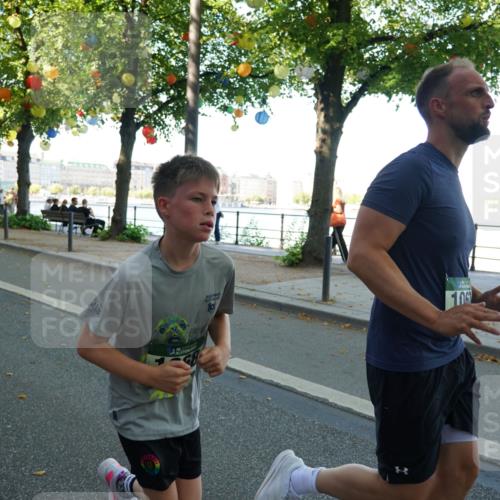 07.09.2025 - BARMER Alsterlauf Yannick Fuchs http://msf.ph/oto/8792602 07.09.2025 11:39:50 Laufen 106 meine-sportfotos.de