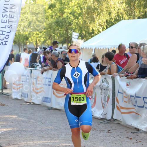 07.09.2025 - 19. Norderstedt Triathlon Zöllner http://msf.ph/oto/8792604 07.09.2025 16:38:09 Ziel 1068, 1563 meine-sportfotos.de