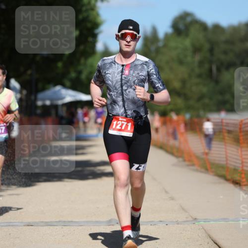07.09.2025 - 19. Norderstedt Triathlon Michael Strokosch http://msf.ph/oto/8792605 07.09.2025 13:39:05 Laufen 357, 358, 1271 meine-sportfotos.de