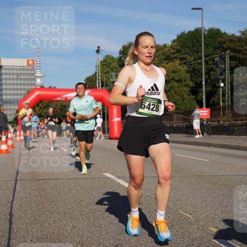 07.09.2025 - BARMER Alsterlauf Yannick Fuchs http://msf.ph/oto/8792621 07.09.2025 09:42:44 Laufen 5428 meine-sportfotos.de