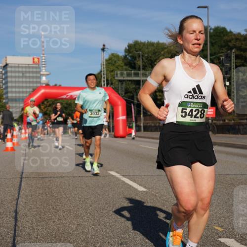 07.09.2025 - BARMER Alsterlauf Yannick Fuchs http://msf.ph/oto/8792634 07.09.2025 09:42:44 Laufen 3032, 36, 5428 meine-sportfotos.de