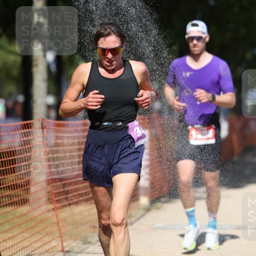 07.09.2025 - 19. Norderstedt Triathlon Michael Strokosch http://msf.ph/oto/8792637 07.09.2025 13:39:23 Laufen 346, 1388 meine-sportfotos.de