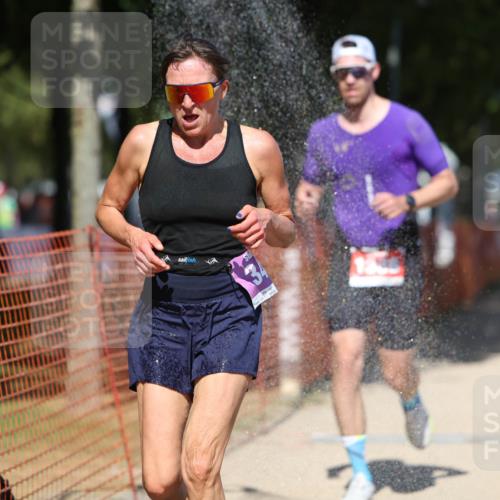 07.09.2025 - 19. Norderstedt Triathlon Michael Strokosch http://msf.ph/oto/8792642 07.09.2025 13:39:23 Laufen 346, 1388 meine-sportfotos.de