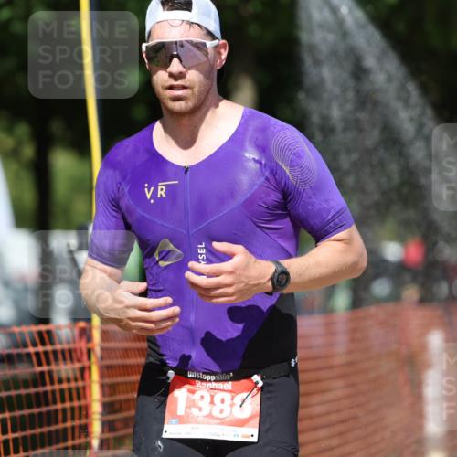 07.09.2025 - 19. Norderstedt Triathlon Michael Strokosch http://msf.ph/oto/8792659 07.09.2025 13:39:25 Laufen 346, 805, 1388 meine-sportfotos.de