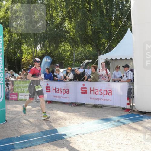 07.09.2025 - 19. Norderstedt Triathlon Zöllner http://msf.ph/oto/8792692 07.09.2025 16:29:34 Ziel 502 meine-sportfotos.de