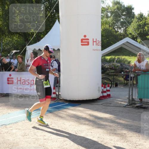 07.09.2025 - 19. Norderstedt Triathlon Zöllner http://msf.ph/oto/8792699 07.09.2025 16:29:35 Ziel 502 meine-sportfotos.de