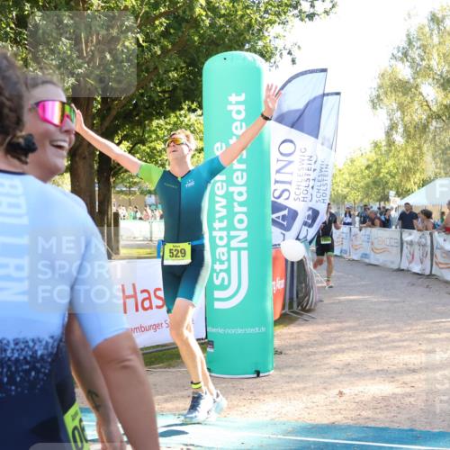 07.09.2025 - 19. Norderstedt Triathlon Zöllner http://msf.ph/oto/8792718 07.09.2025 16:38:19 Ziel 529, 1068, 1554 meine-sportfotos.de