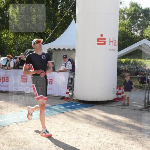 07.09.2025 - 19. Norderstedt Triathlon Zöllner http://msf.ph/oto/8792723 07.09.2025 16:29:59 Ziel 496, 544, 1593 meine-sportfotos.de