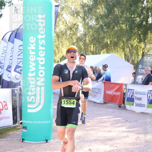 07.09.2025 - 19. Norderstedt Triathlon Zöllner http://msf.ph/oto/8792741 07.09.2025 16:38:23 Ziel 529, 1554 meine-sportfotos.de