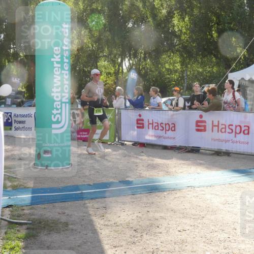 07.09.2025 - 19. Norderstedt Triathlon Zöllner http://msf.ph/oto/8792750 07.09.2025 16:30:16 Ziel 519, 552, 1504, 1510 meine-sportfotos.de