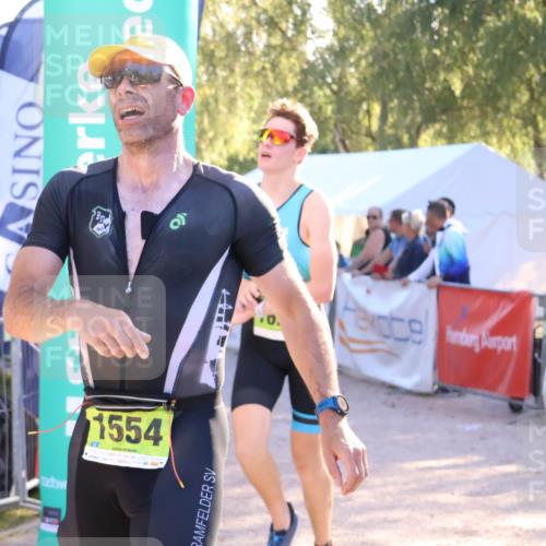 07.09.2025 - 19. Norderstedt Triathlon Zöllner http://msf.ph/oto/8792755 07.09.2025 16:38:24 Ziel 529, 1554 meine-sportfotos.de