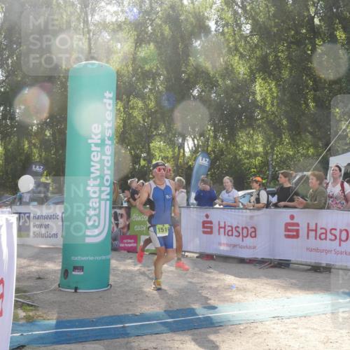 07.09.2025 - 19. Norderstedt Triathlon Zöllner http://msf.ph/oto/8792767 07.09.2025 16:30:20 Ziel 519, 552, 1510 meine-sportfotos.de