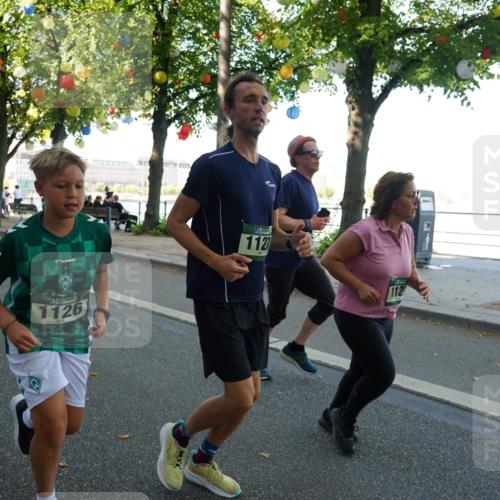07.09.2025 - BARMER Alsterlauf Yannick Fuchs http://msf.ph/oto/8792777 07.09.2025 11:40:05 Laufen 1127, 1126, 112 meine-sportfotos.de